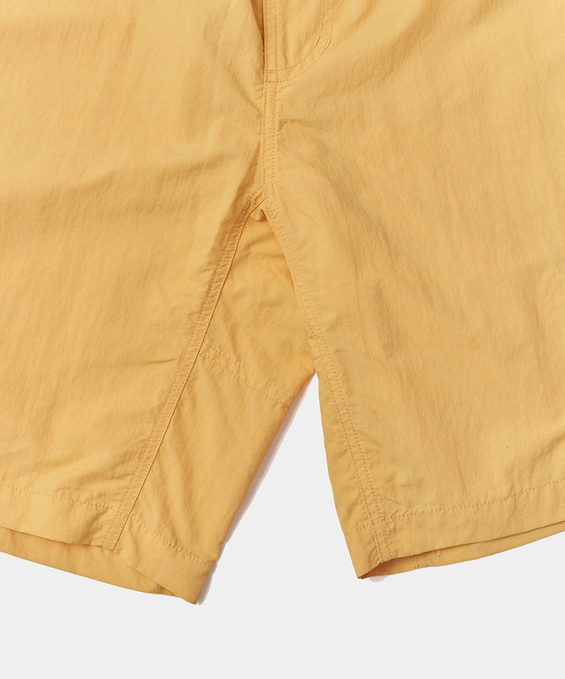 Gramicci Nylon Loose Men's Shorts Light Yellow | 731-OHSAGZ